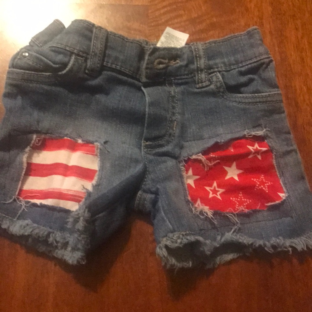 2 t patched shorts